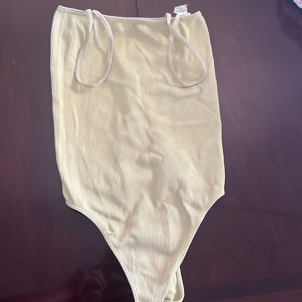 Pacsun yellow bodysuit